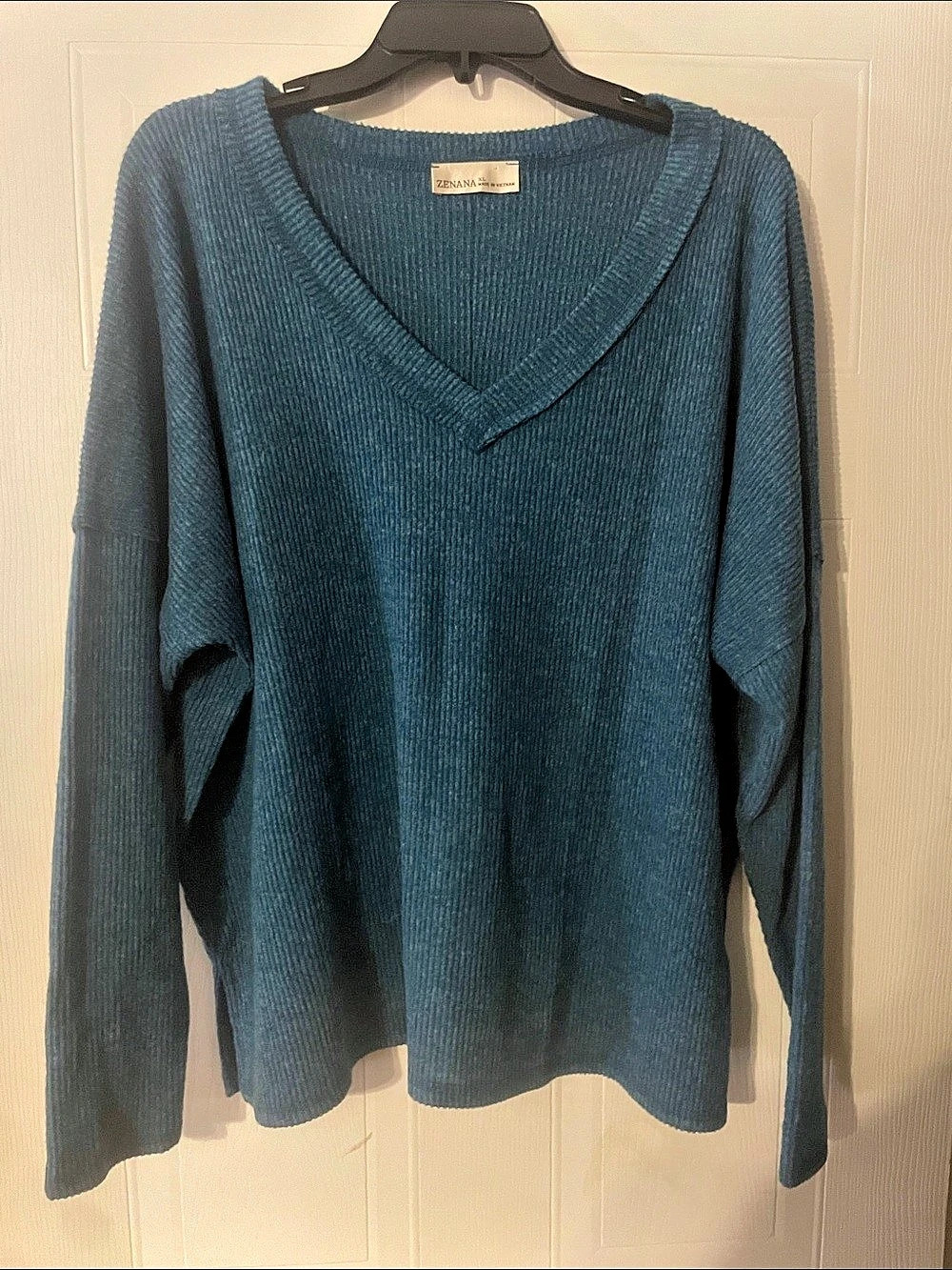 ZENANA Women's Ribbed V-Neck Sweater XL Blue